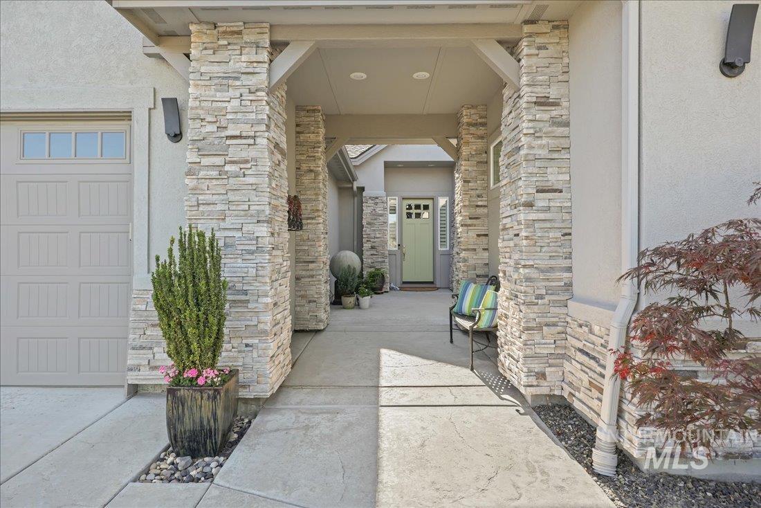 751 S Mace Ranch Way