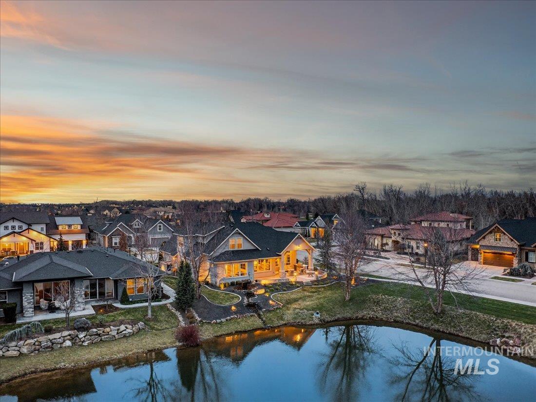 754 S Lone Hollow Way