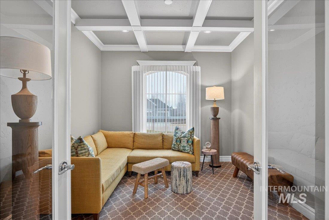 754 S Lone Hollow Way