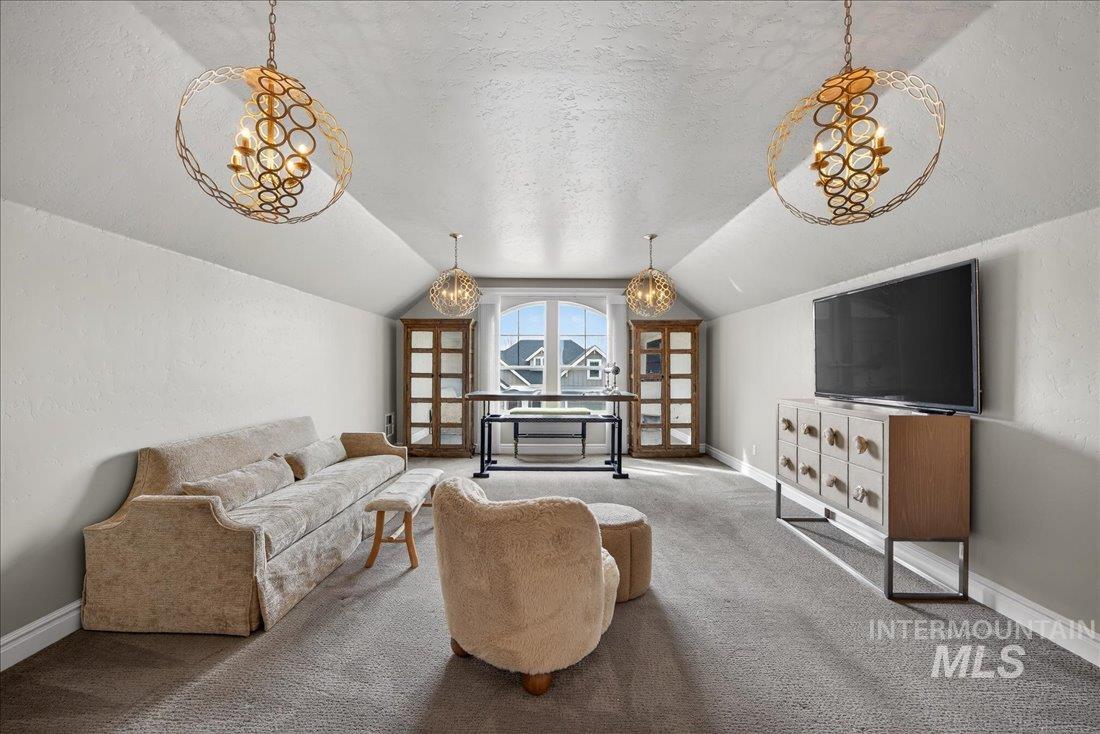 754 S Lone Hollow Way