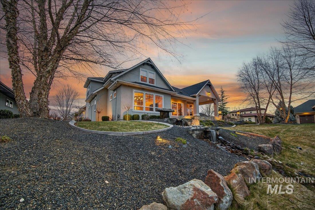 754 S Lone Hollow Way