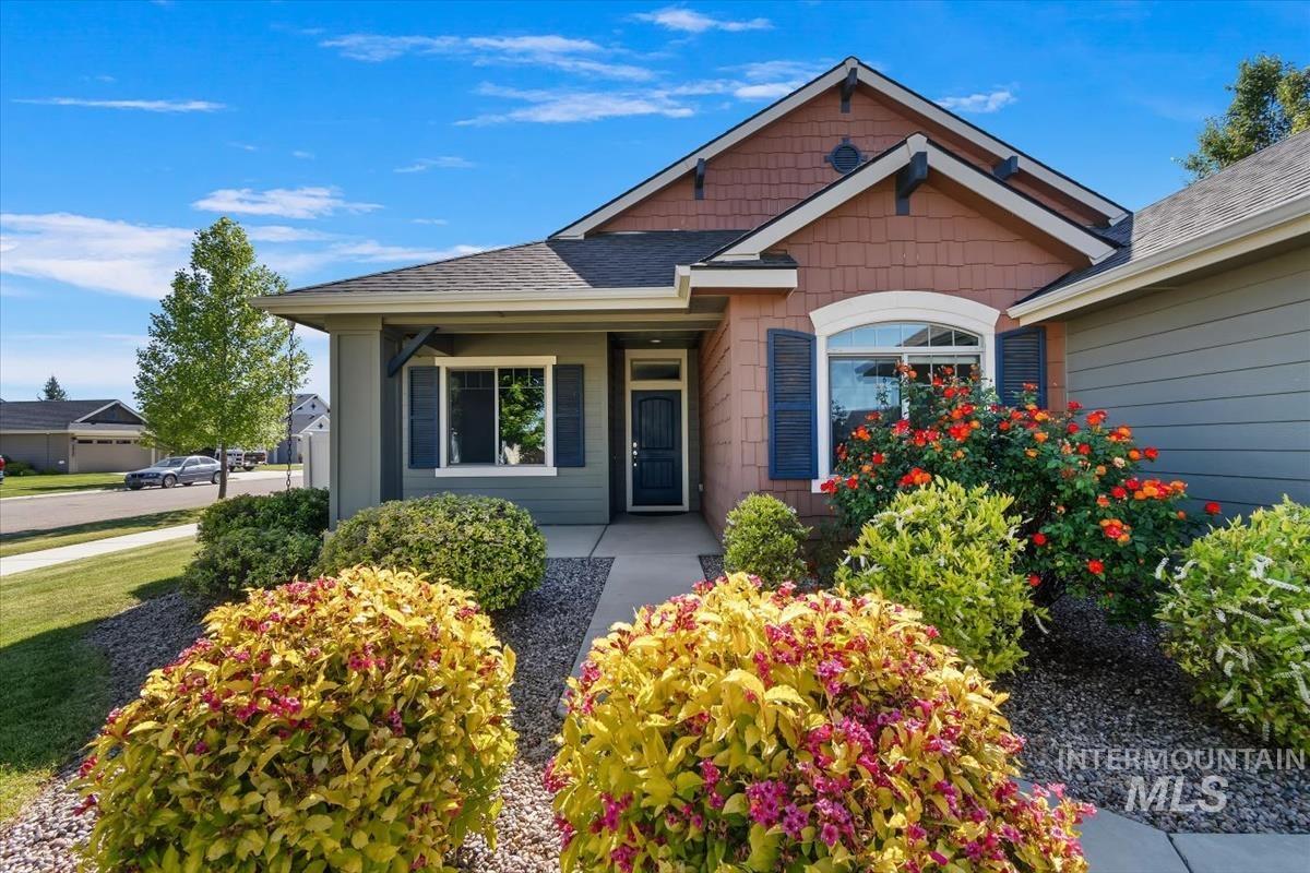 584 N Synergy Way