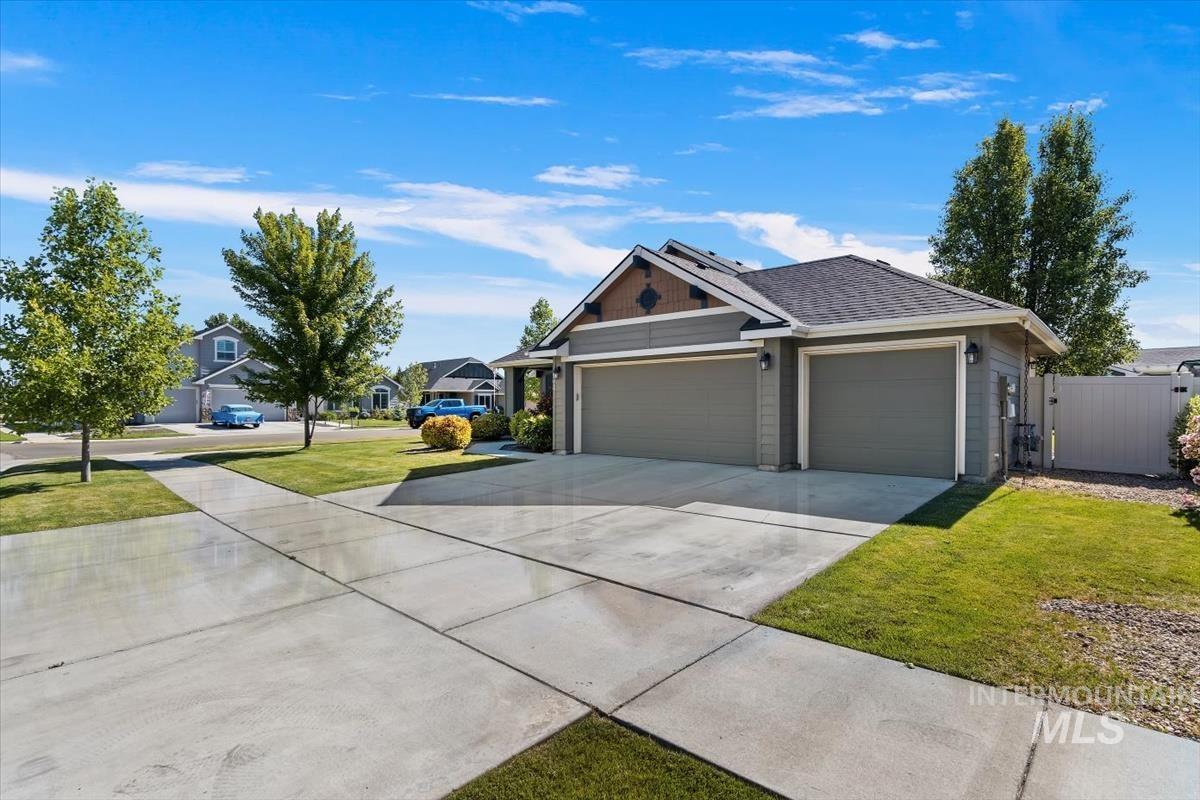 584 N Synergy Way