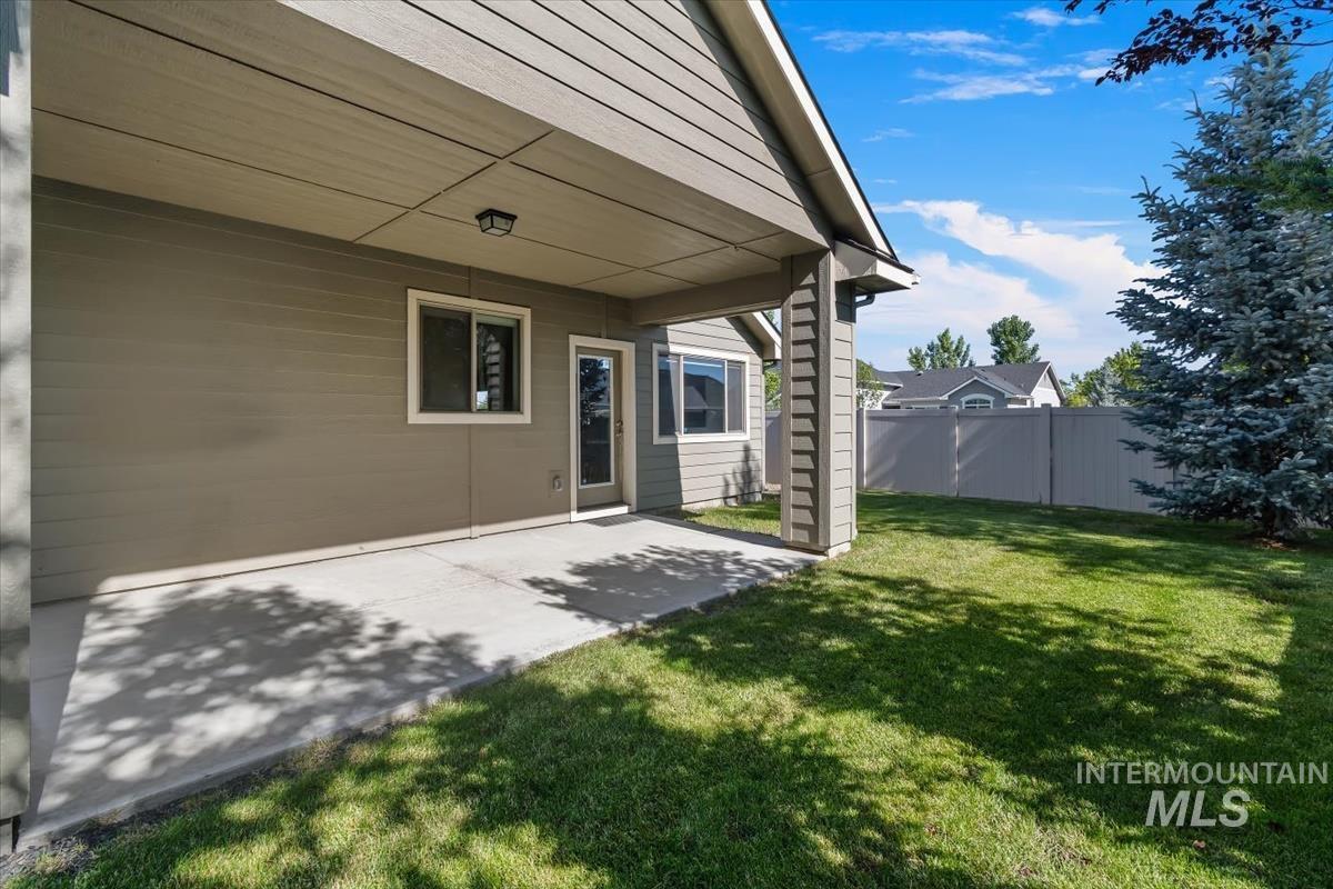 584 N Synergy Way