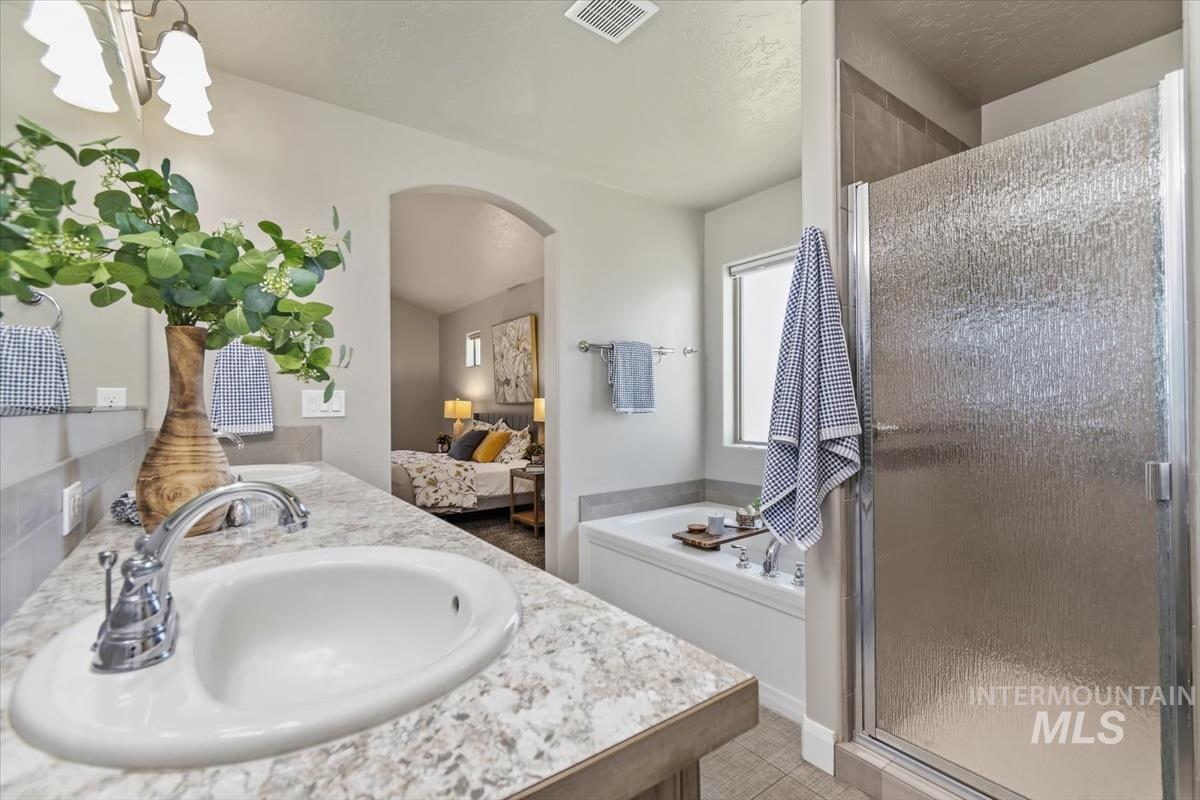 584 N Synergy Way