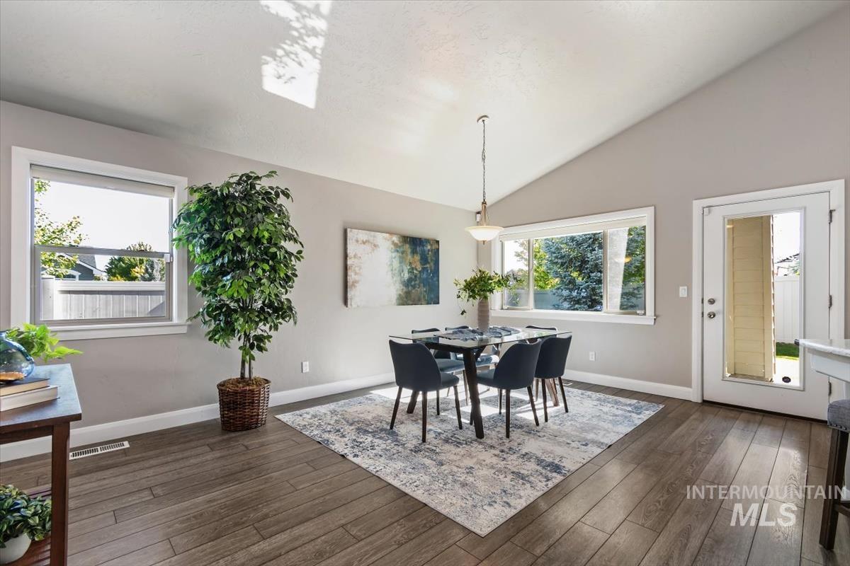 584 N Synergy Way