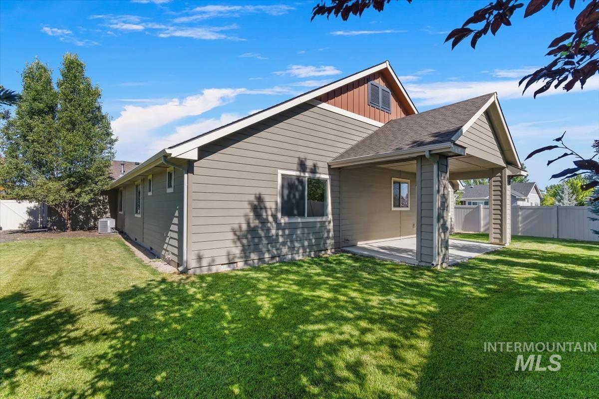 584 N Synergy Way
