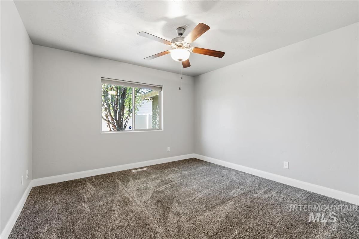 584 N Synergy Way