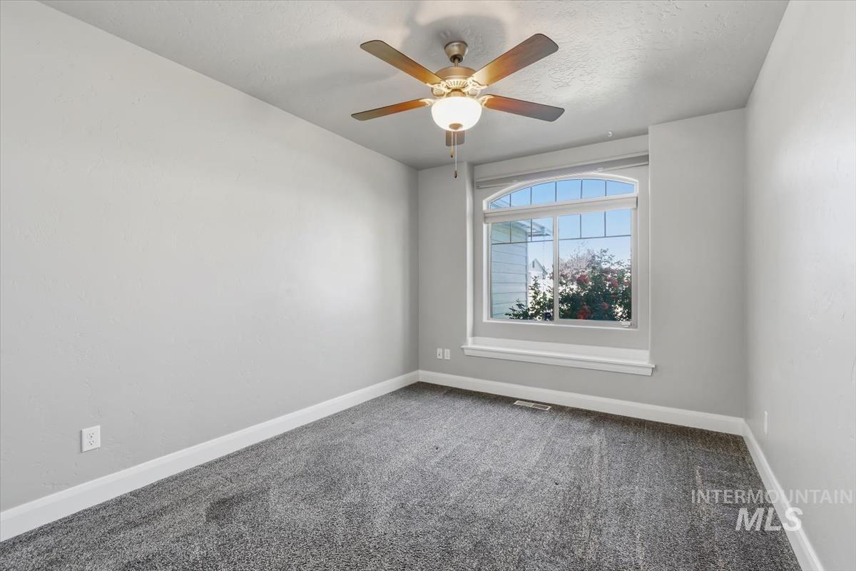584 N Synergy Way