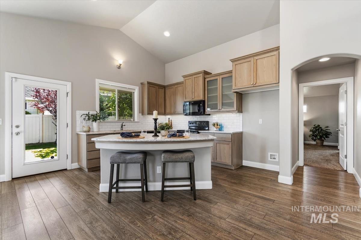 584 N Synergy Way