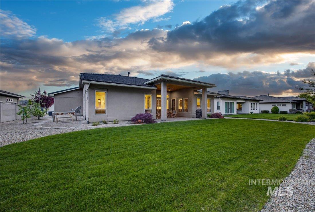6642 N Crantini Way