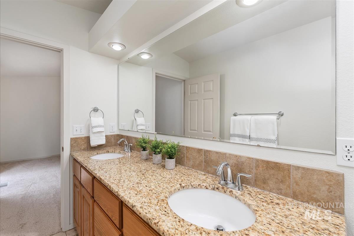 1468 E Bishop Dr.
