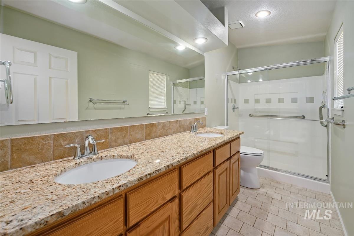 1468 E Bishop Dr.