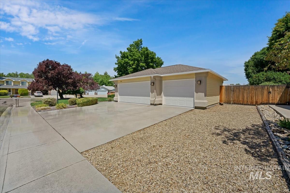 1468 E Bishop Dr.