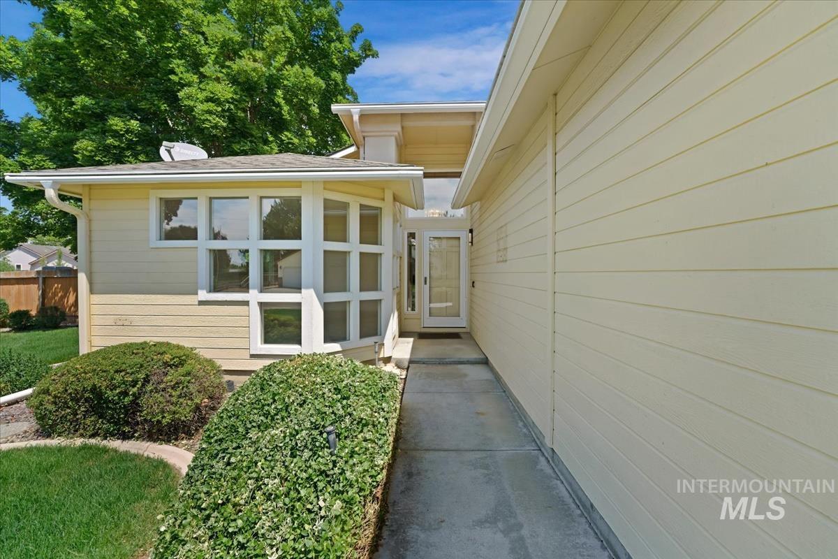 1468 E Bishop Dr.