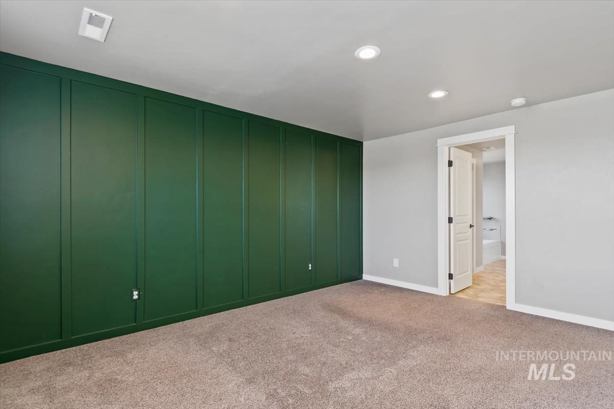 12534 W Oneida St.
