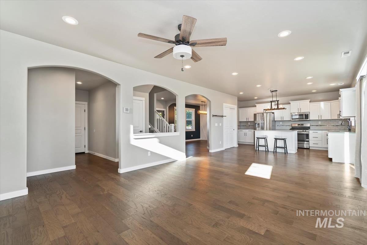 12534 W Oneida St.