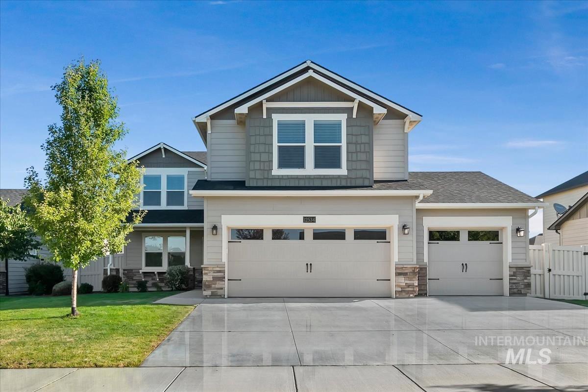 12534 W Oneida St.