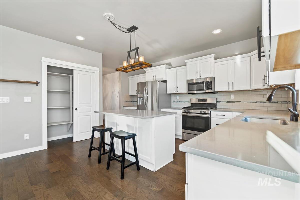12534 W Oneida St.