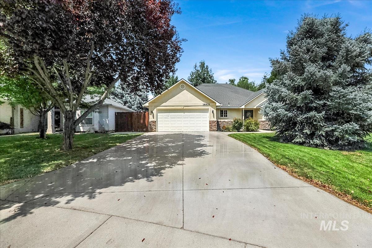16915 N Darmady Loop