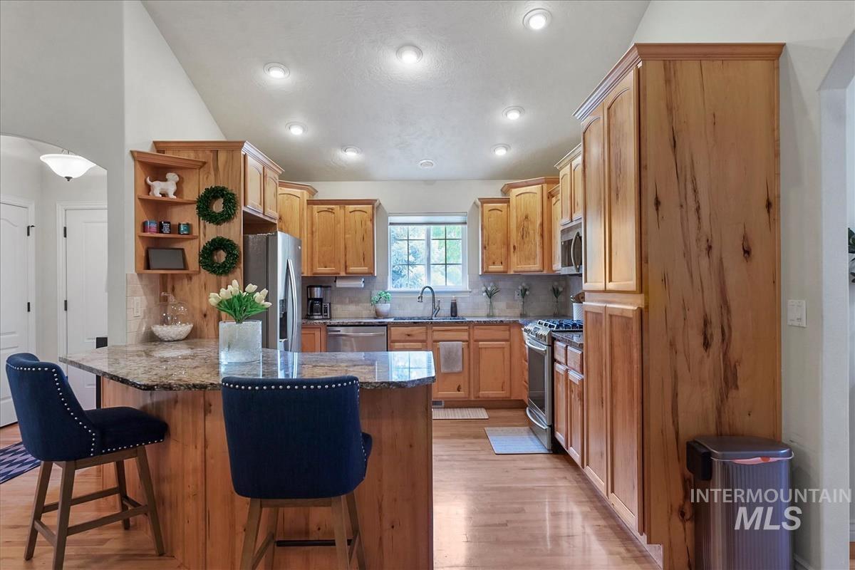 16915 N Darmady Loop