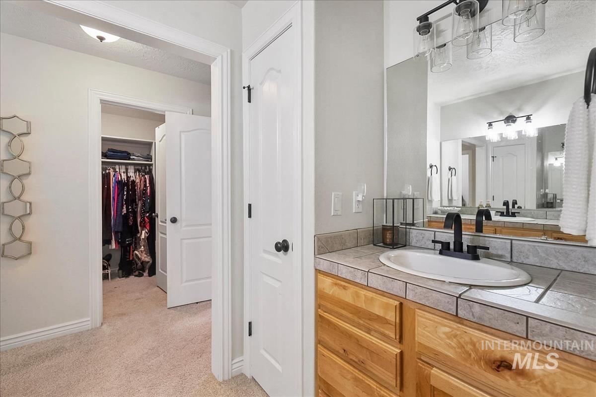 16915 N Darmady Loop