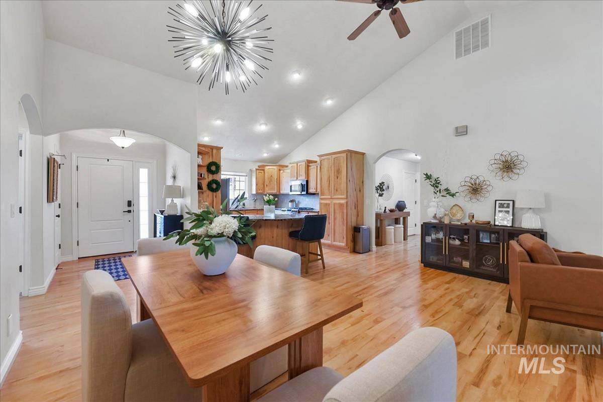 16915 N Darmady Loop