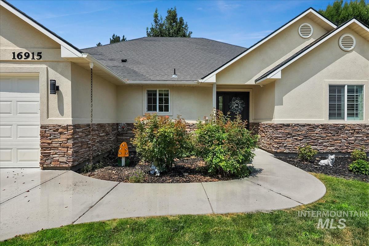 16915 N Darmady Loop