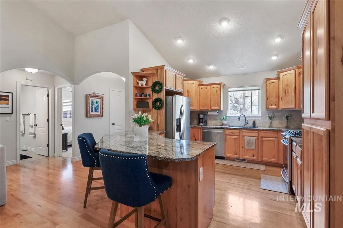 16915 N Darmady Loop