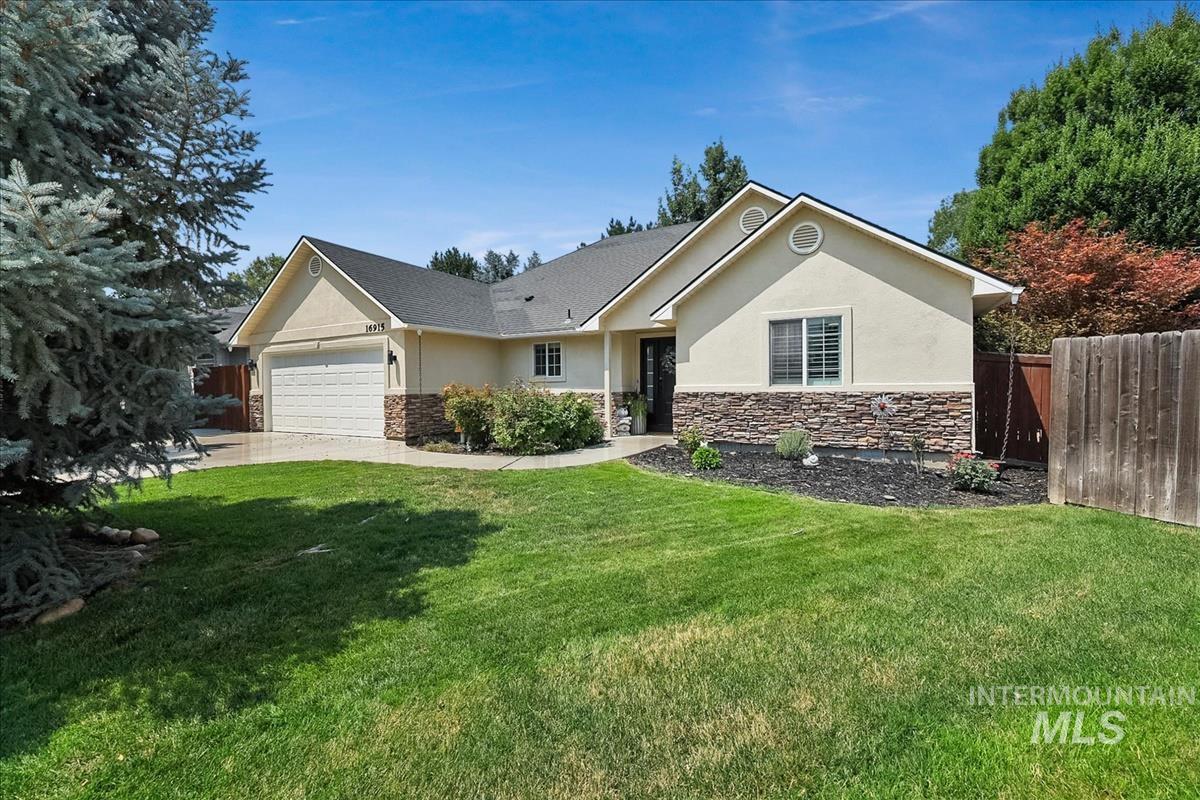 16915 N Darmady Loop
