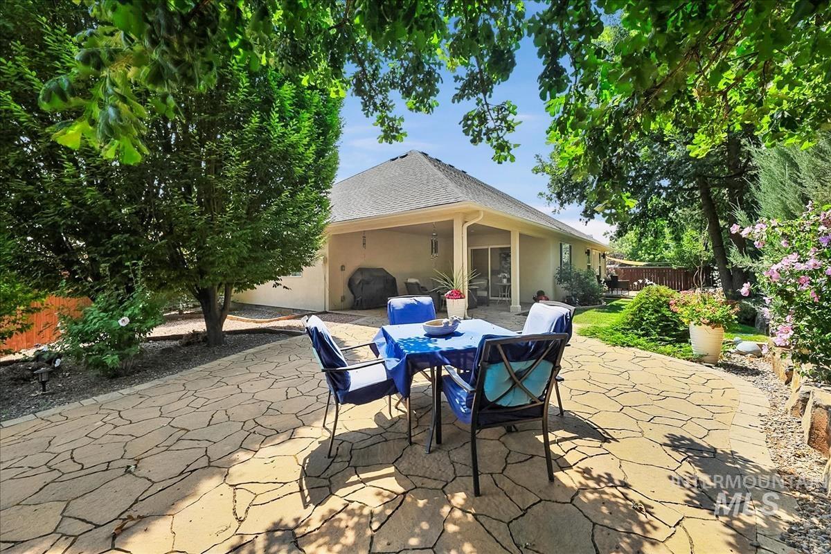 16915 N Darmady Loop