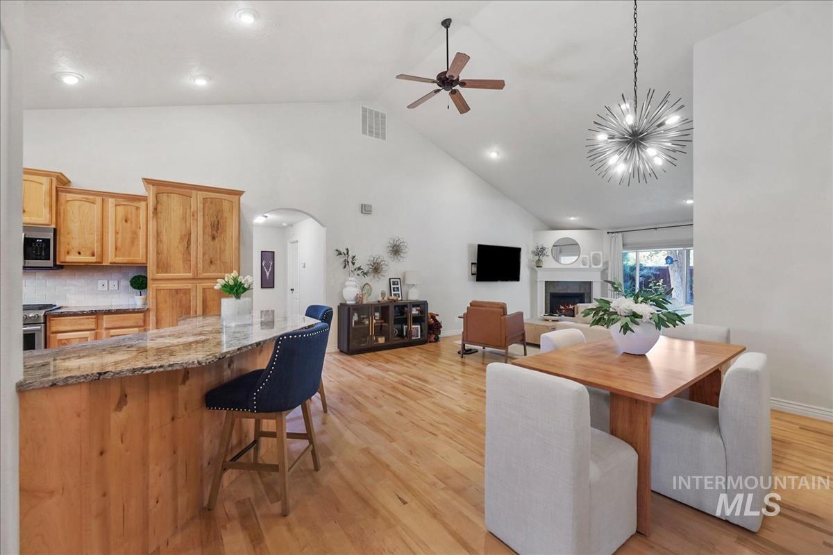 16915 N Darmady Loop