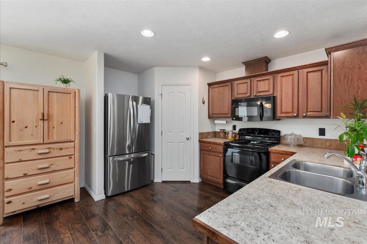 9431 W Idlewood Dr.