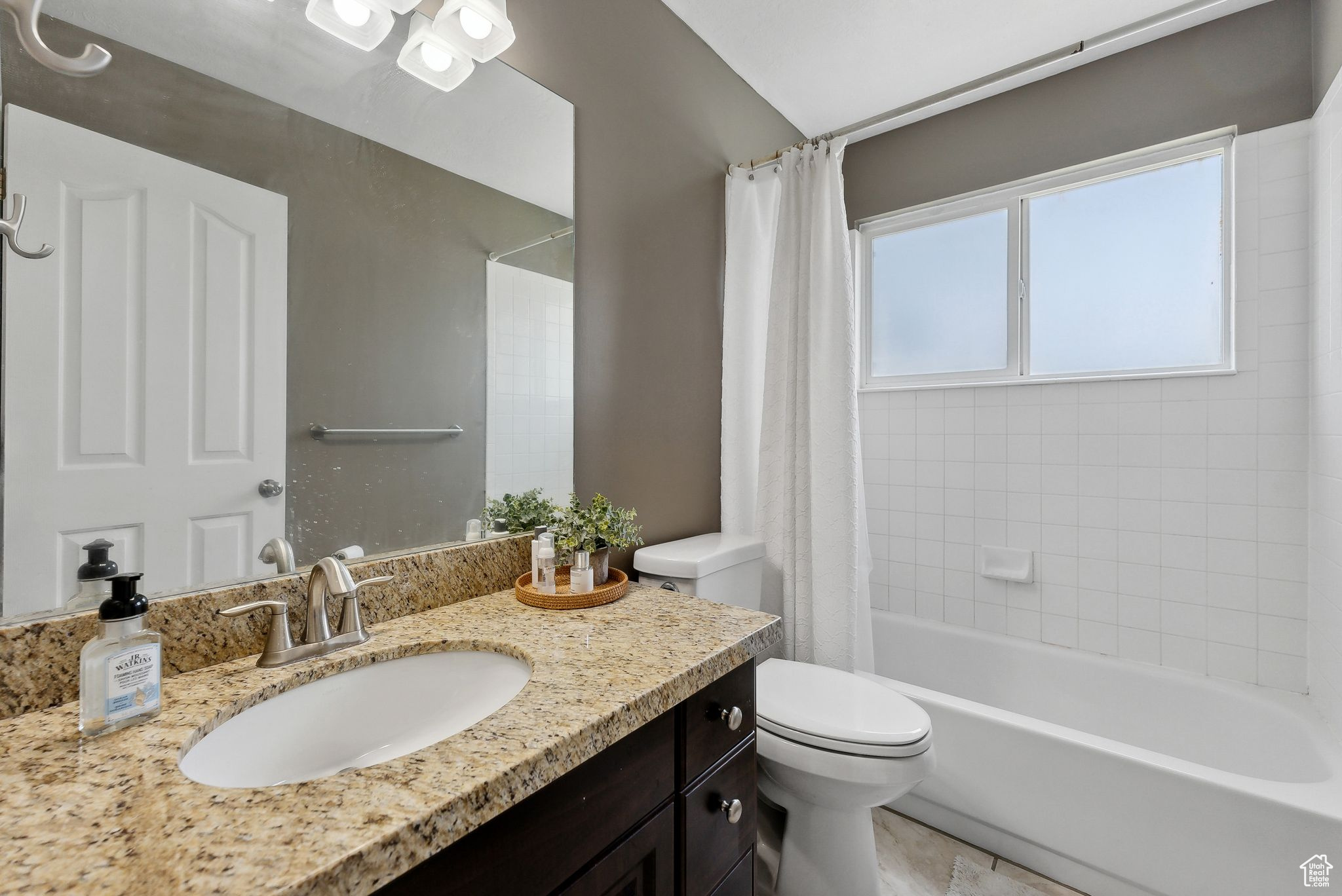 12103 S HERON RIDGE CIR