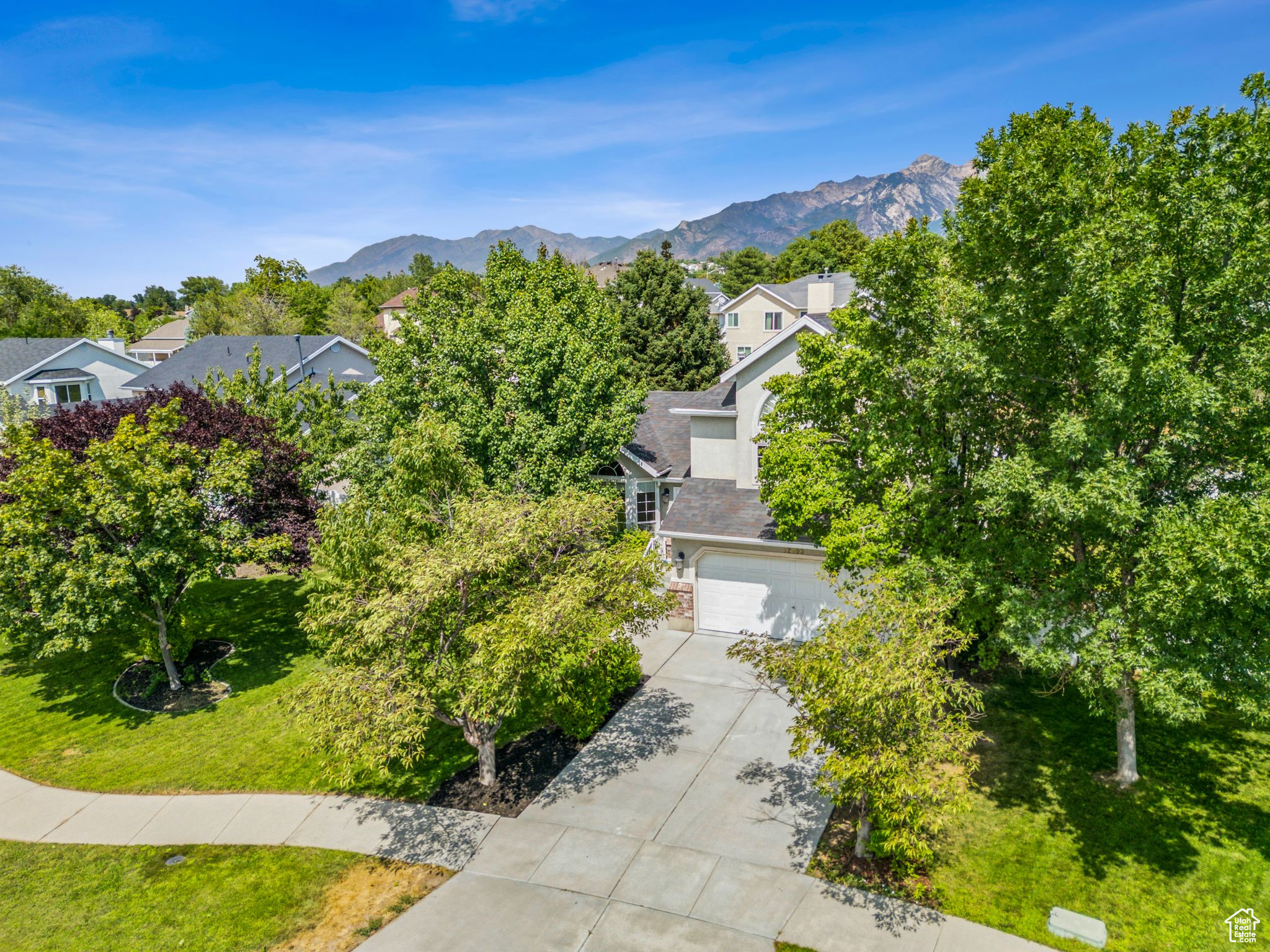 12103 S HERON RIDGE CIR