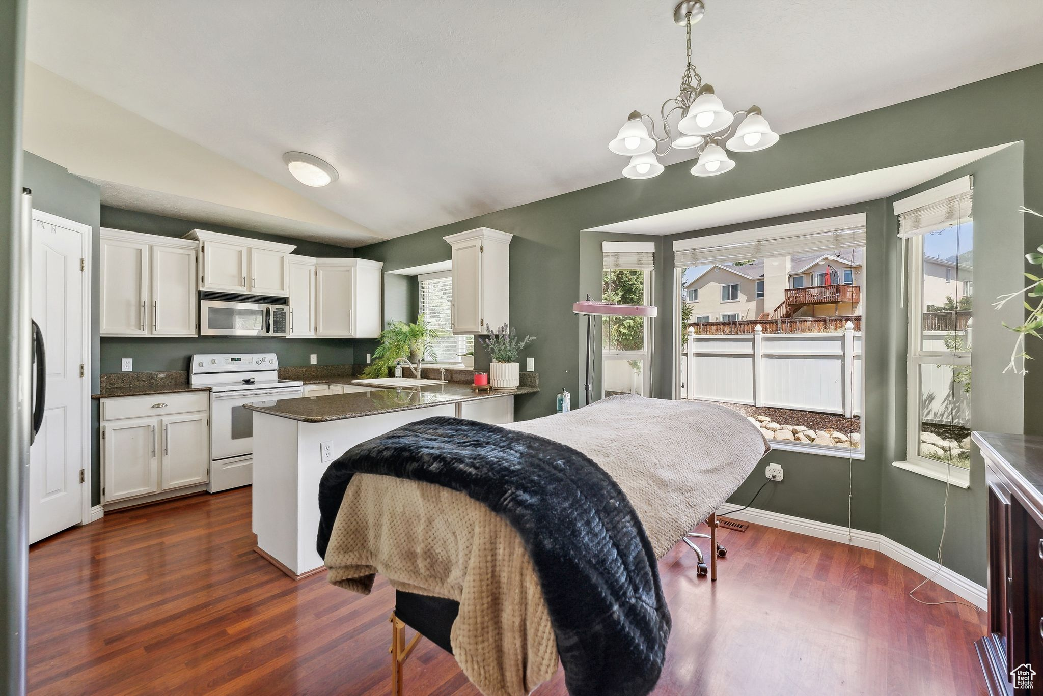 12103 S HERON RIDGE CIR