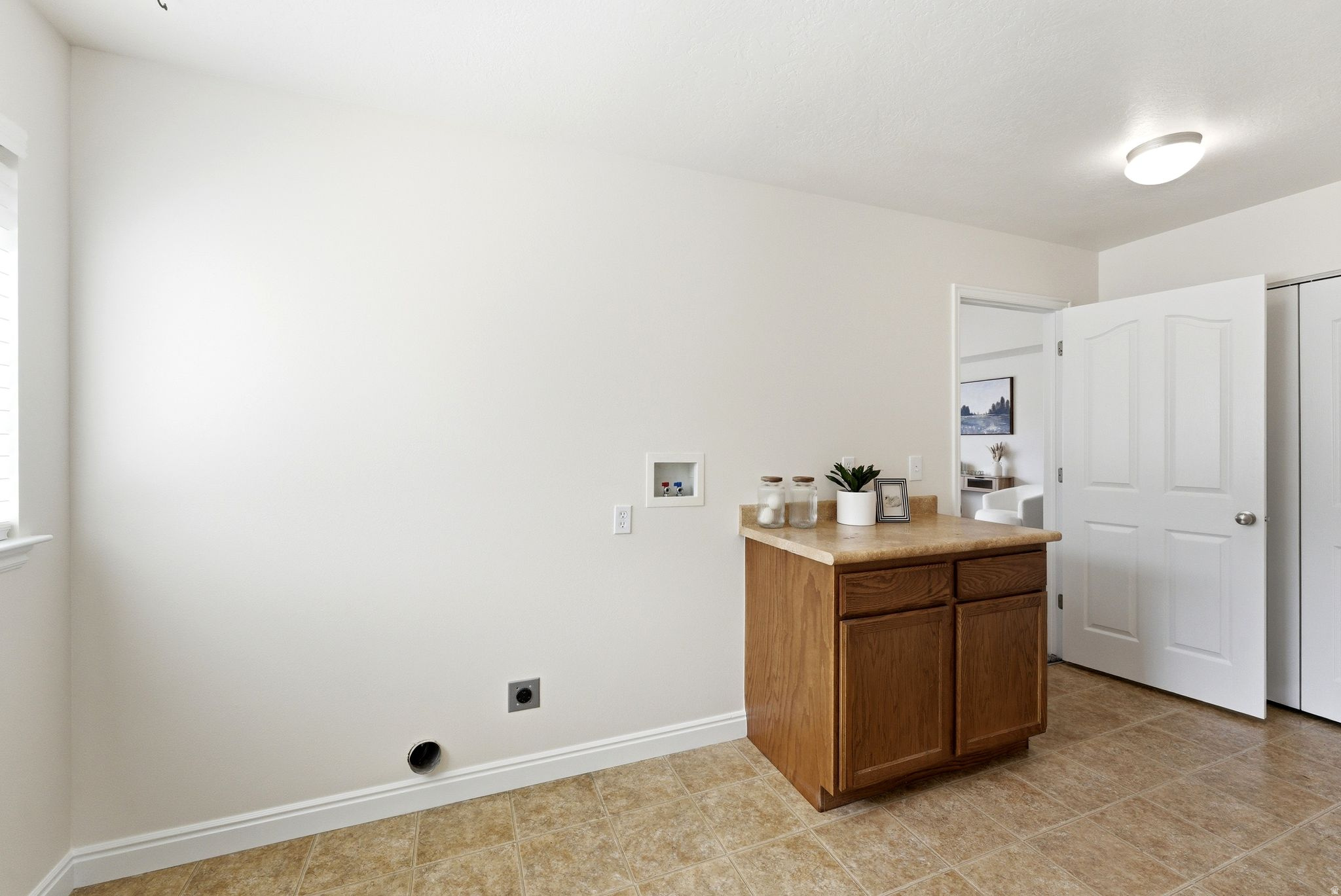 7721 N BRISTLECONE RD