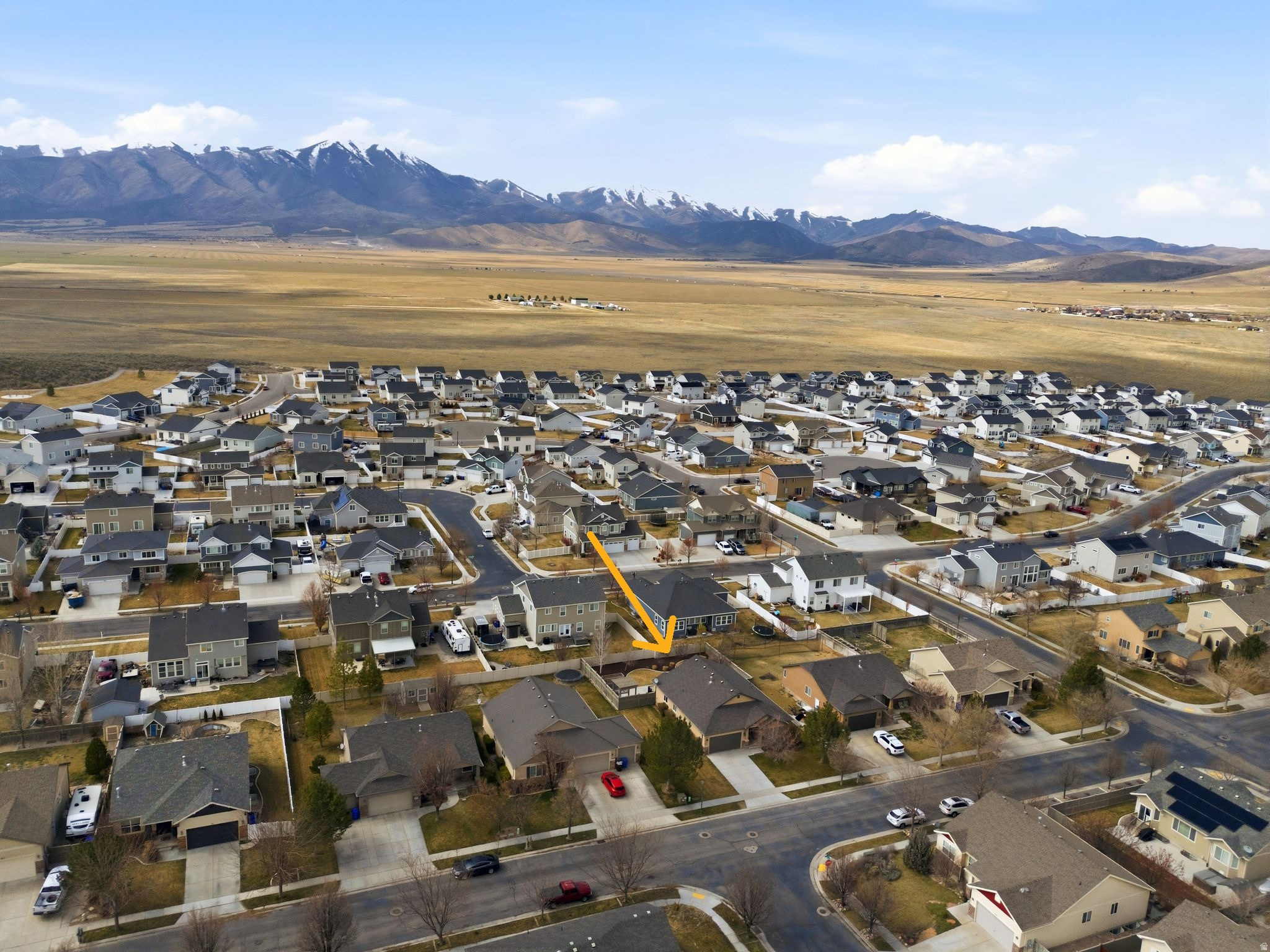 7721 N BRISTLECONE RD