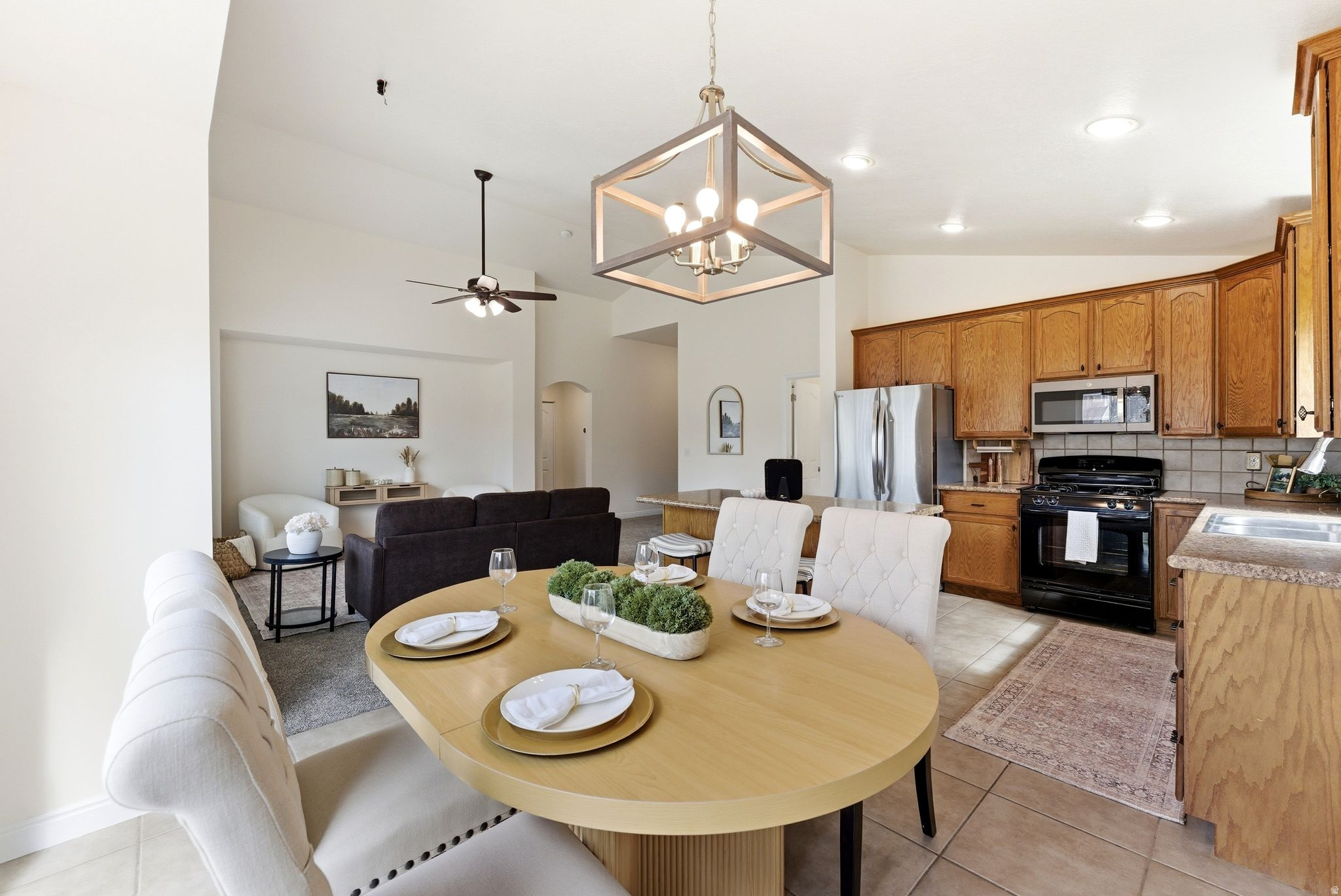 7721 N BRISTLECONE RD