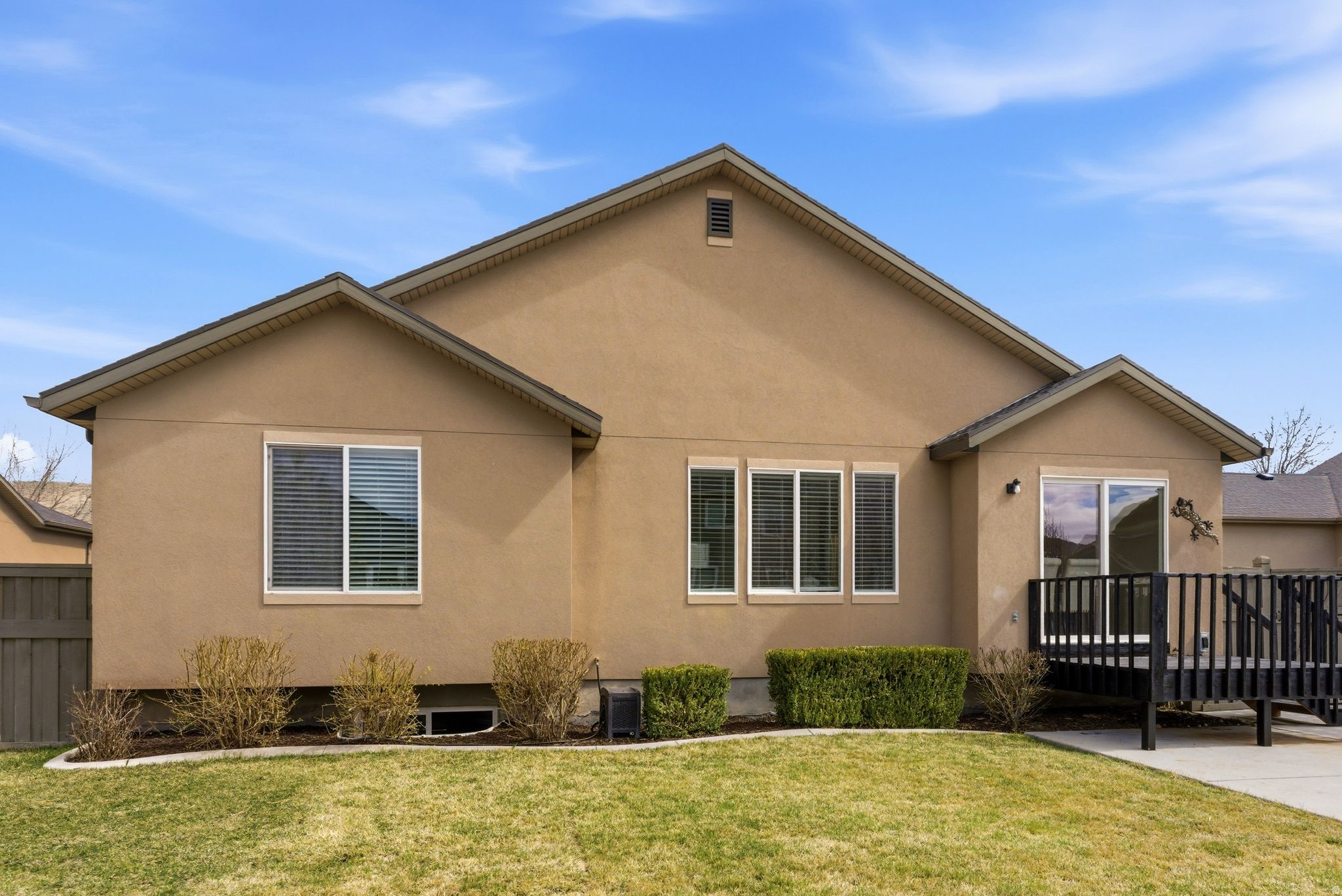 7721 N BRISTLECONE RD