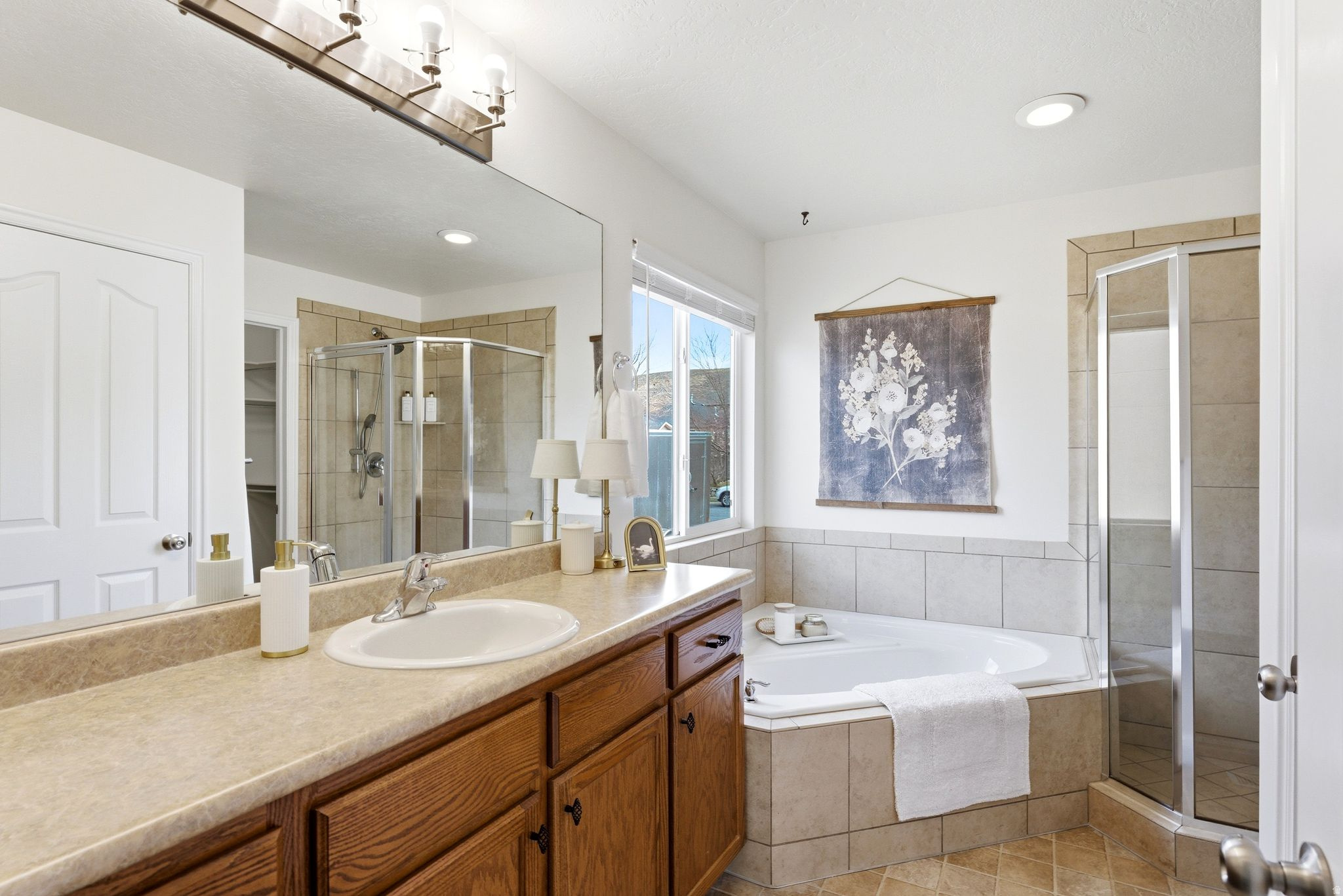 7721 N BRISTLECONE RD