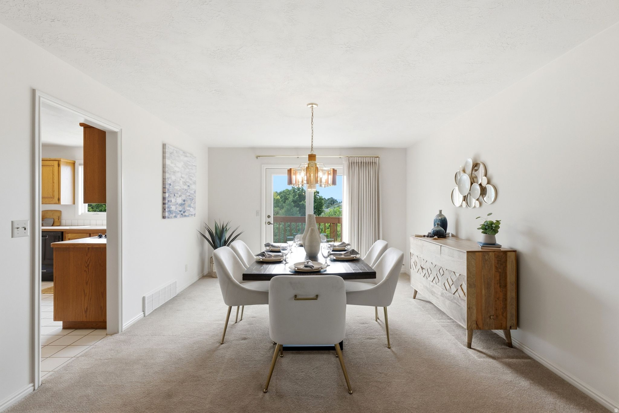 923 W WILSHIRE CT