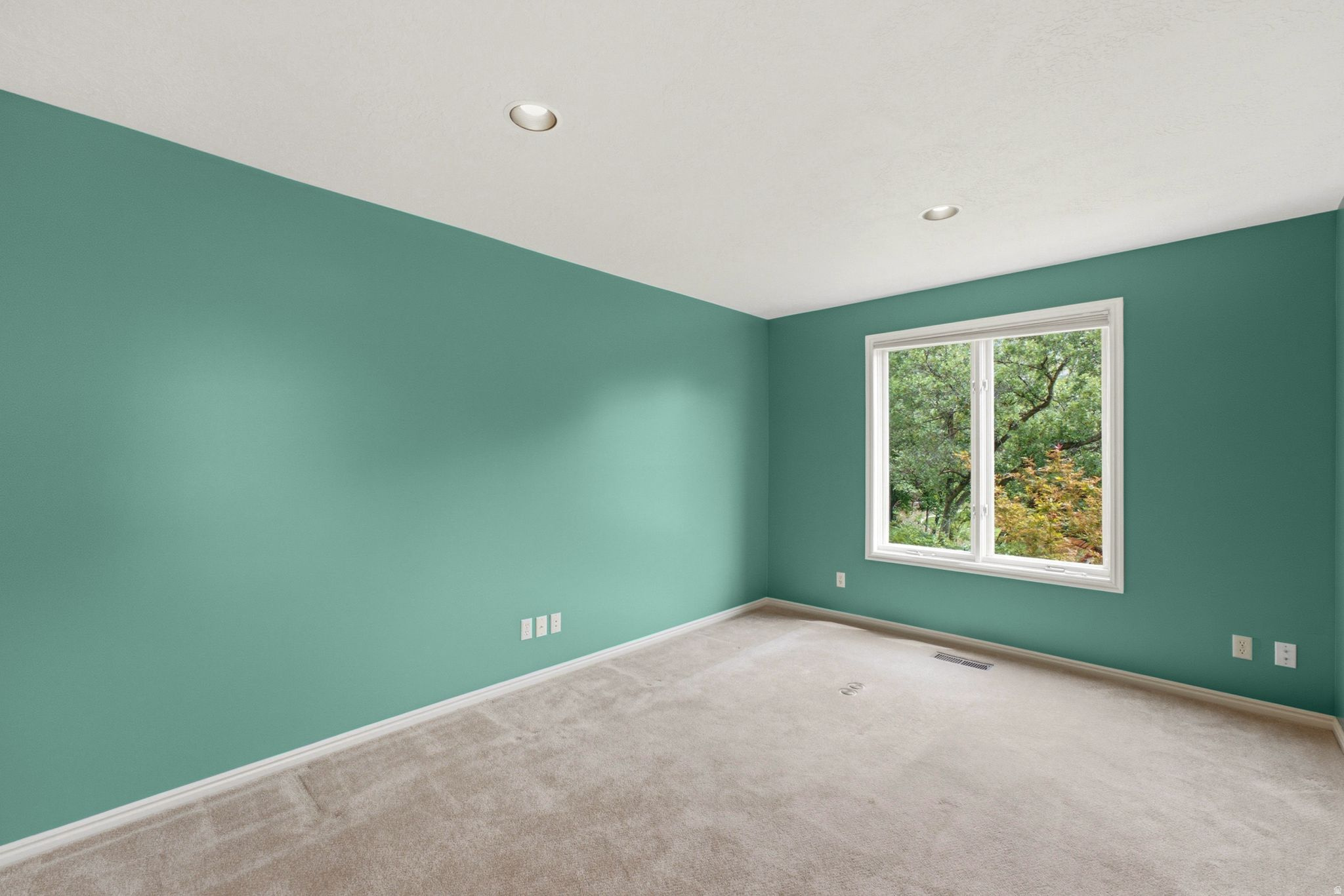 923 W WILSHIRE CT