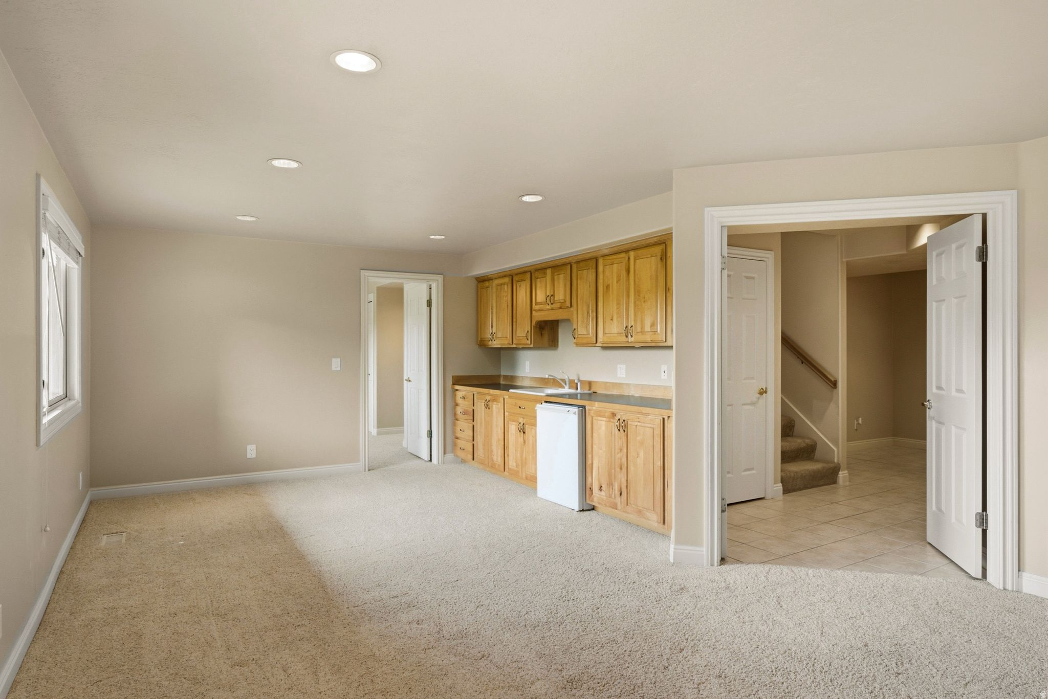 923 W WILSHIRE CT