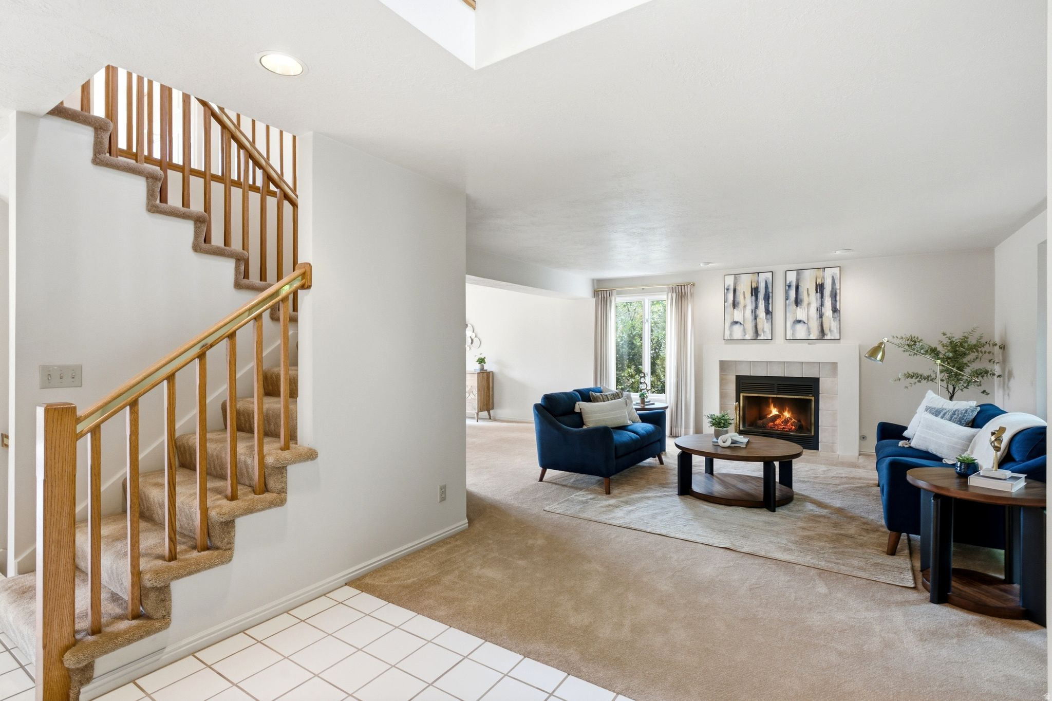 923 W WILSHIRE CT