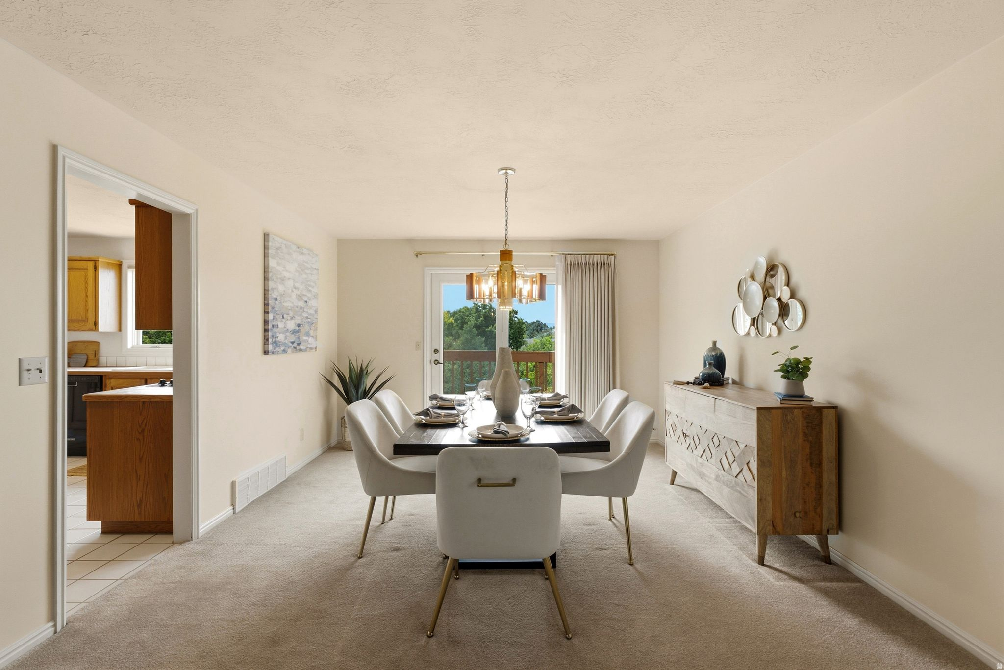 923 W WILSHIRE CT