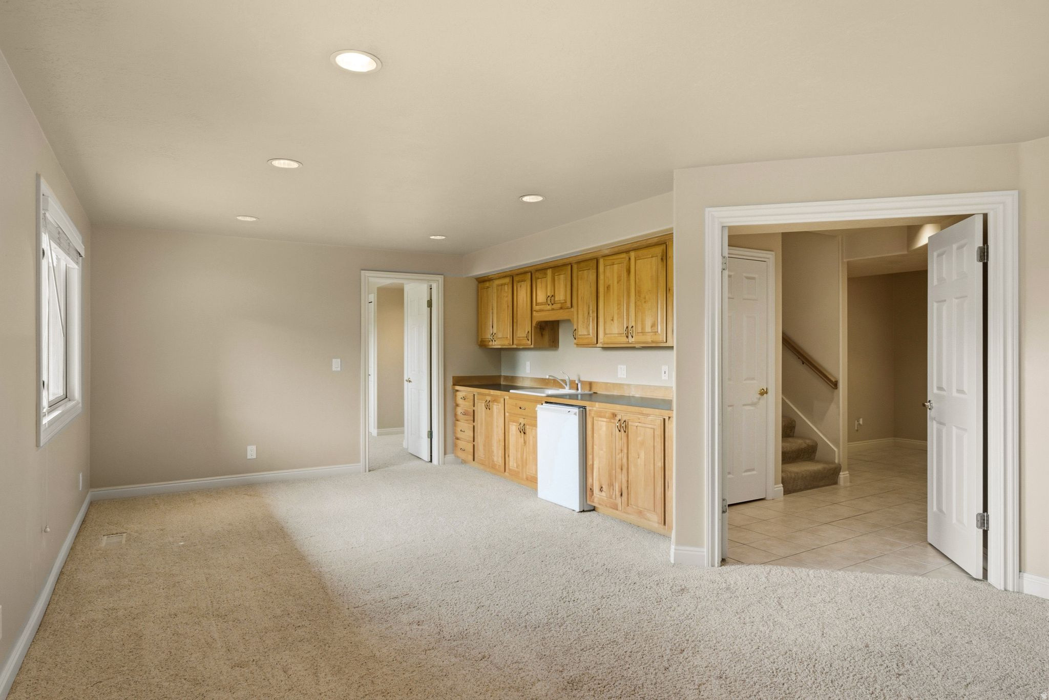 923 W WILSHIRE CT