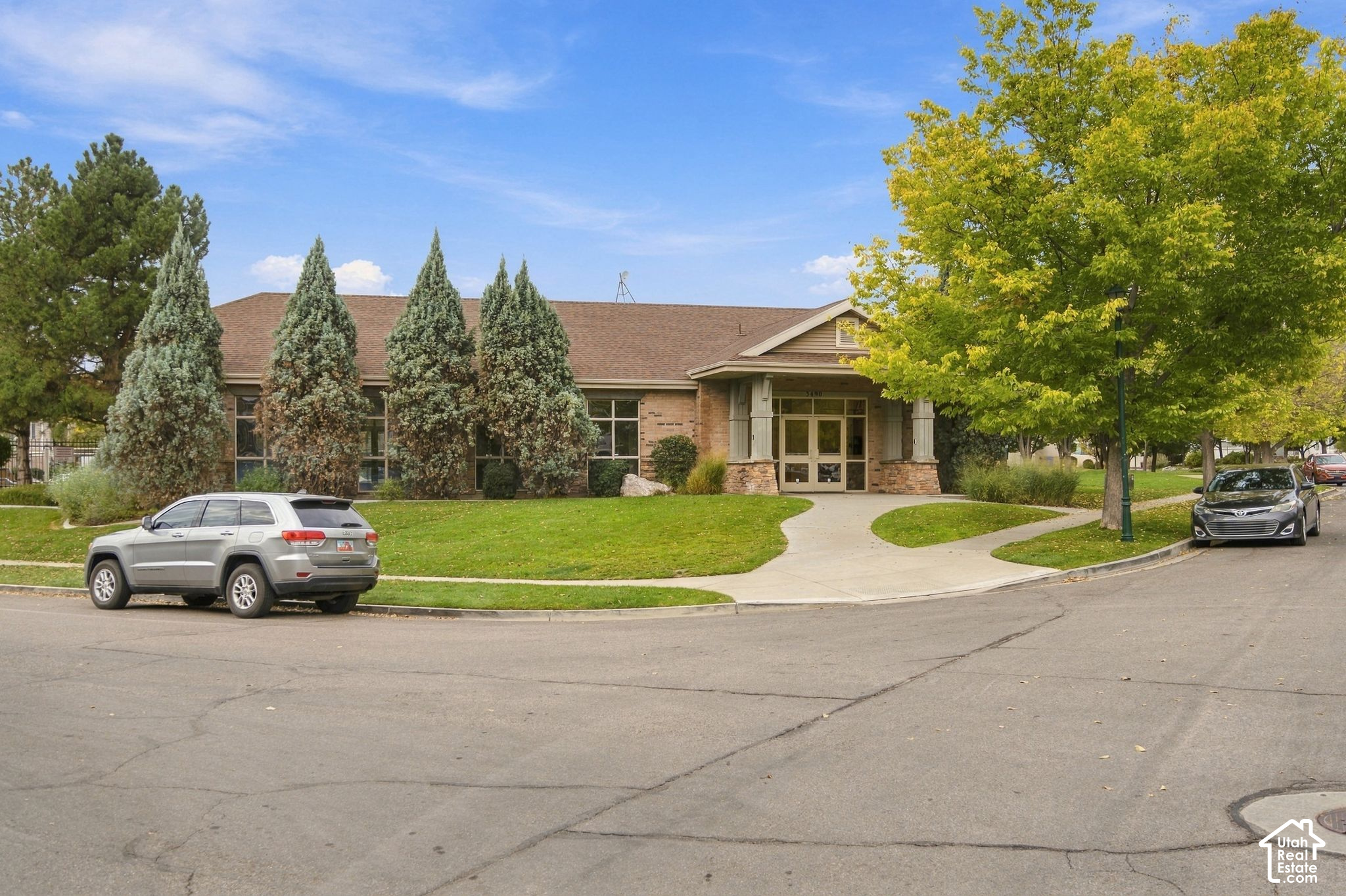 3477 E RIDGE RD #4