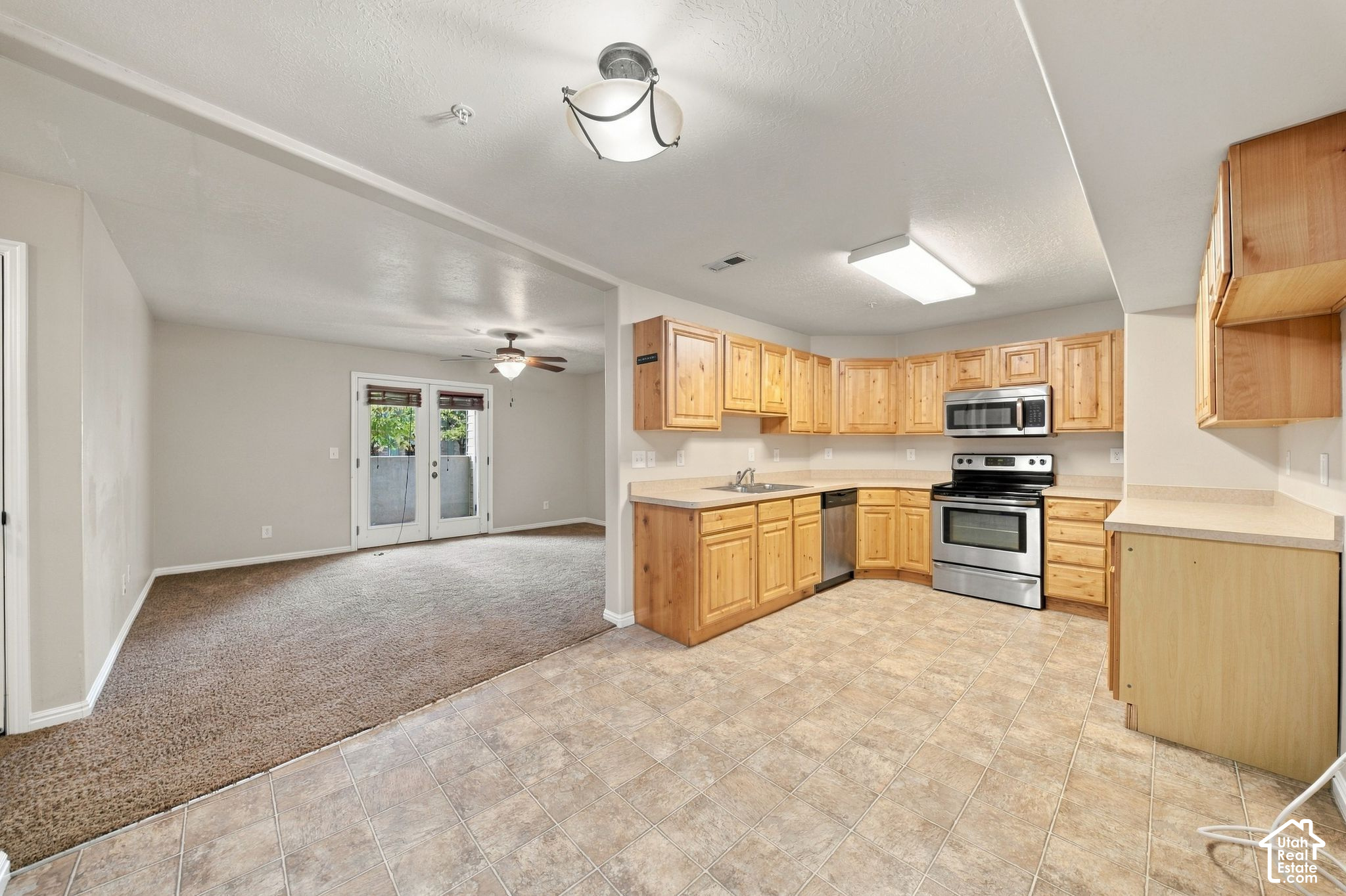 3477 E RIDGE RD #4