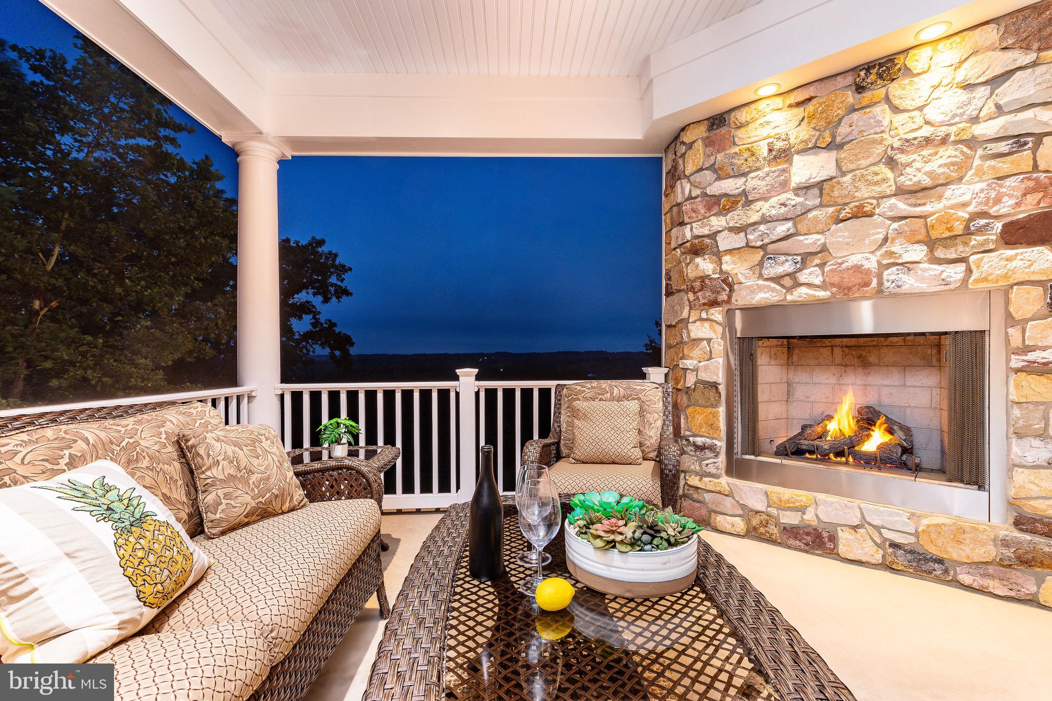 5835 RIDGEVIEW DRIVE